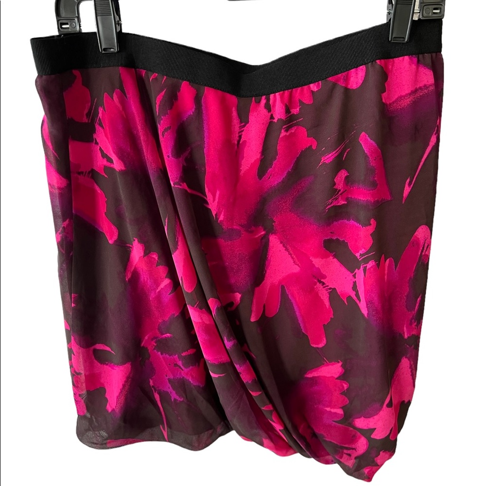 Loft Petites Pull-On Abstract Floral Pink/Black Bubble Mini Skirt Size LP